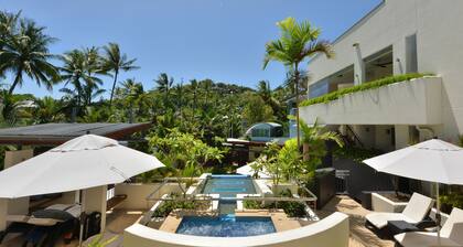 Seascape Holidays - Peninsula Apartments