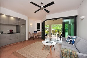 Apartment, 1 Bedroom, Pool View | Living area