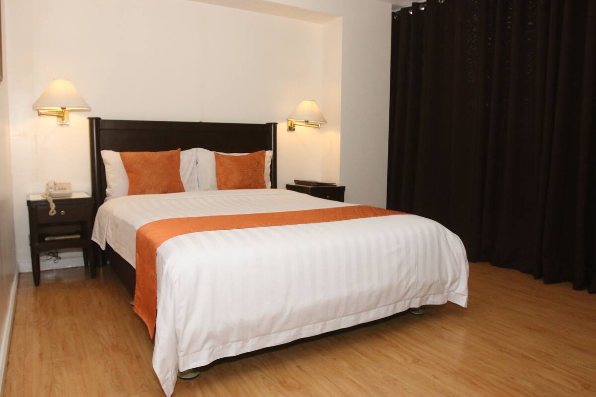 Desk, rollaway beds, free WiFi, bed sheets