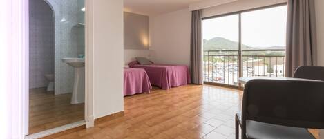 1 habitación y caja de seguridad en la habitación