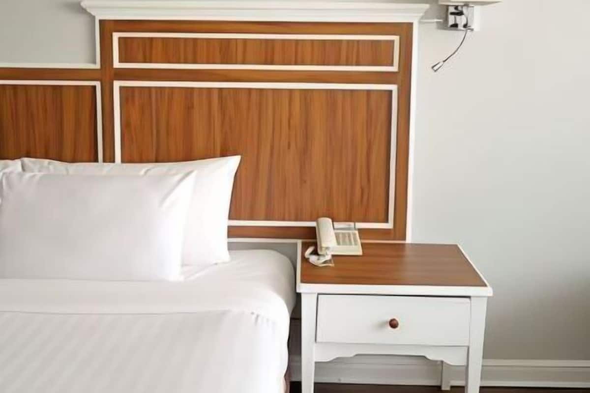 Minibar, in-room safe, desk, blackout drapes