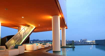 Sensa Hotel