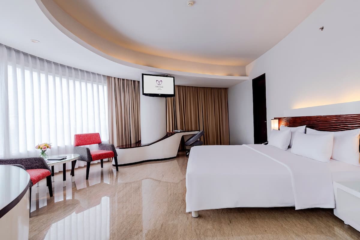 Senior Executive Room