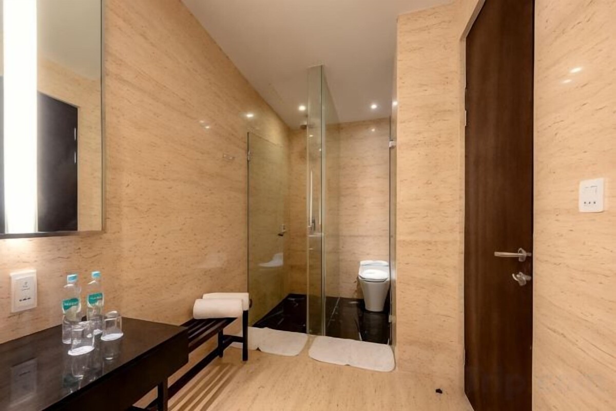 Bathroom | Shower, rainfall showerhead, free toiletries, hair dryer