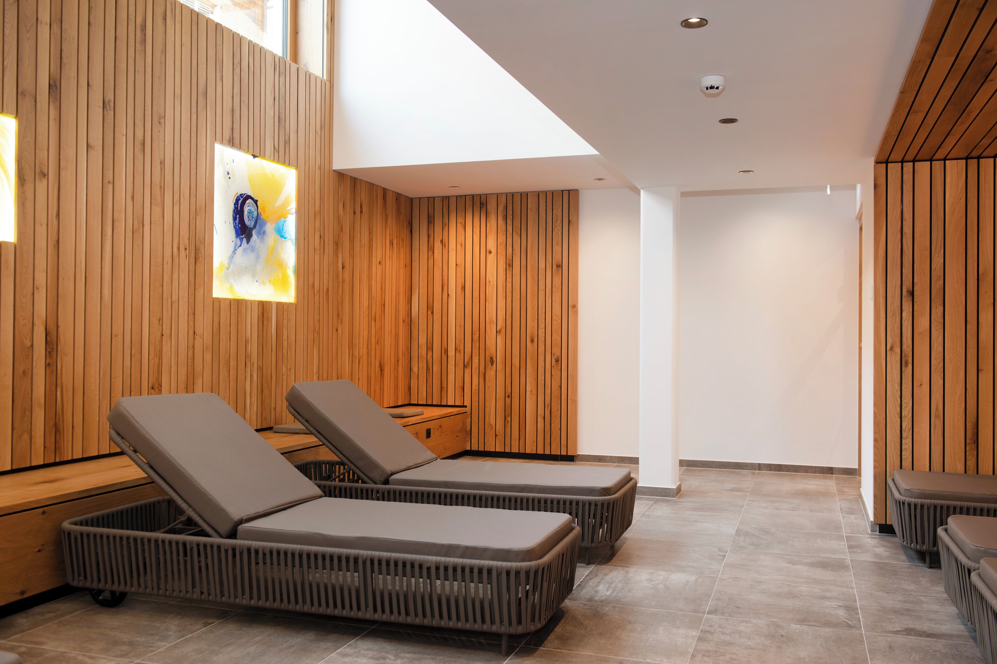 sauna, steam room, swedish massages, sports massages, reflexology