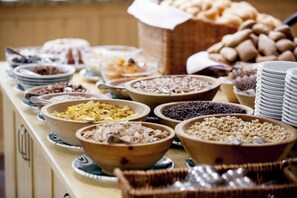 Desayuno buffet incluido todos los días 