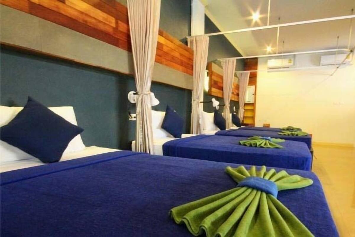 Shared Dormitory | In-room safe, rollaway beds (surcharge), WiFi (free), bed sheets