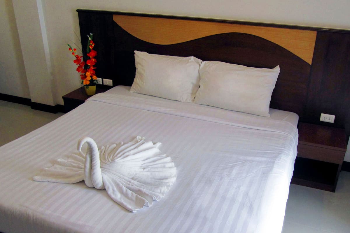 Superior Room | In-room safe, desk, rollaway beds, free WiFi