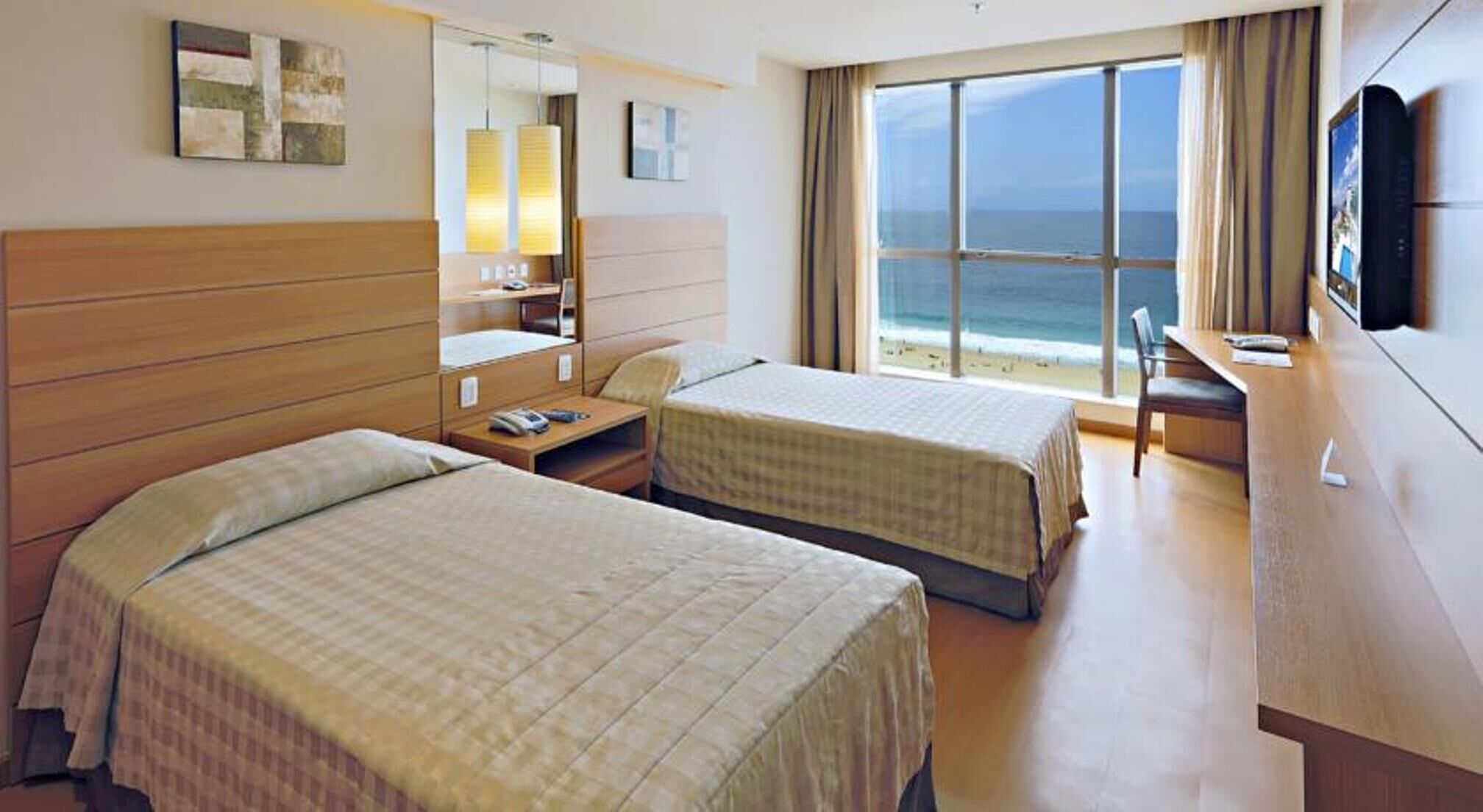 Egyptian cotton sheets, premium bedding, in-room safe