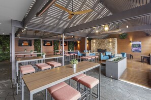Terrace/patio - Dorset Gardens Hotel (Croydon)