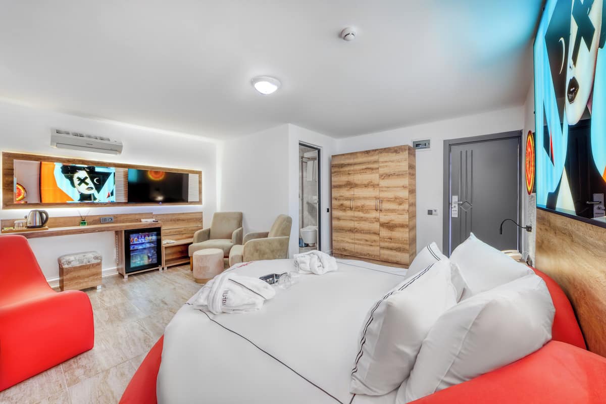 1 chambre, literie de qualité, minibar, coffre-fort