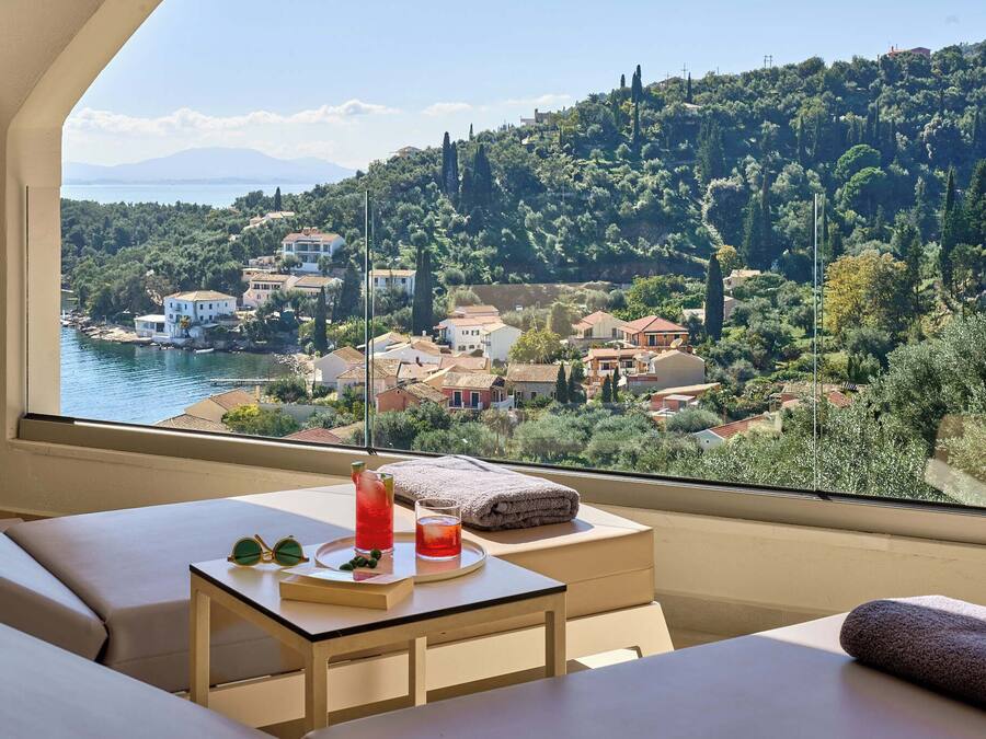 Grand Terrace Lavish Sea View Room