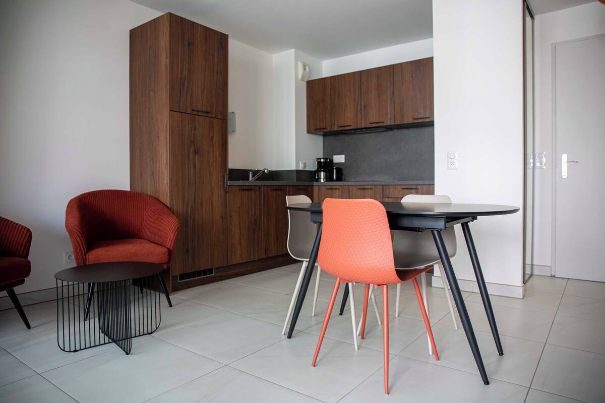 Apartment, 1 Bedroom Résidence du Vox | Living area | 43-inch flat-screen TV with satellite channels, TV