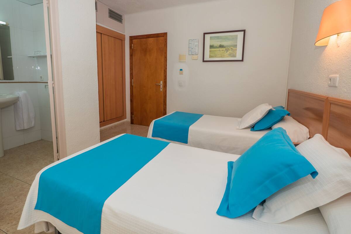 Iron/ironing board, free cots/infant beds, WiFi, bed sheets