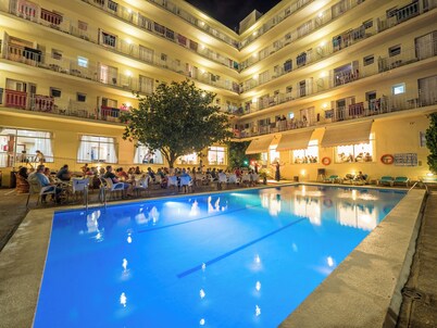 Hotel Checkin Pineda