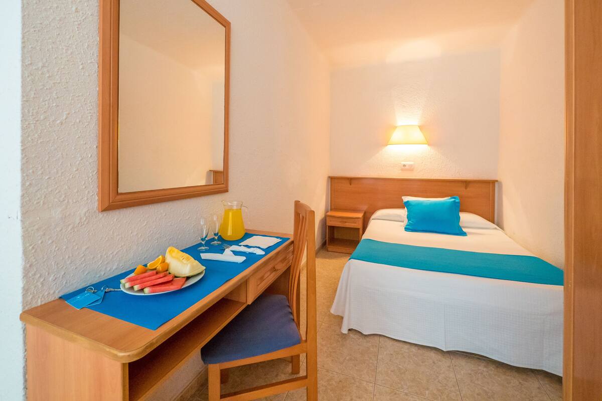 Iron/ironing board, free cots/infant beds, WiFi, bed sheets