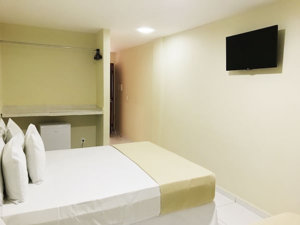 Bureau, Wi-Fi gratuit, draps fournis