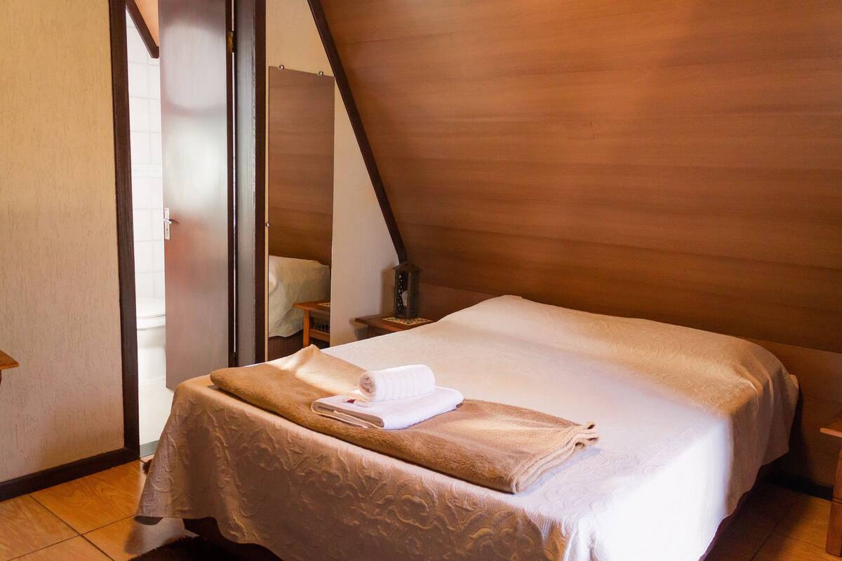 CHALE DUPLO | Minibar, blackout curtains, iron/ironing board, free WiFi