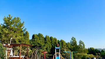 Indoor pool, 2 outdoor pools, open open 24 hours a day, pool umbrellas