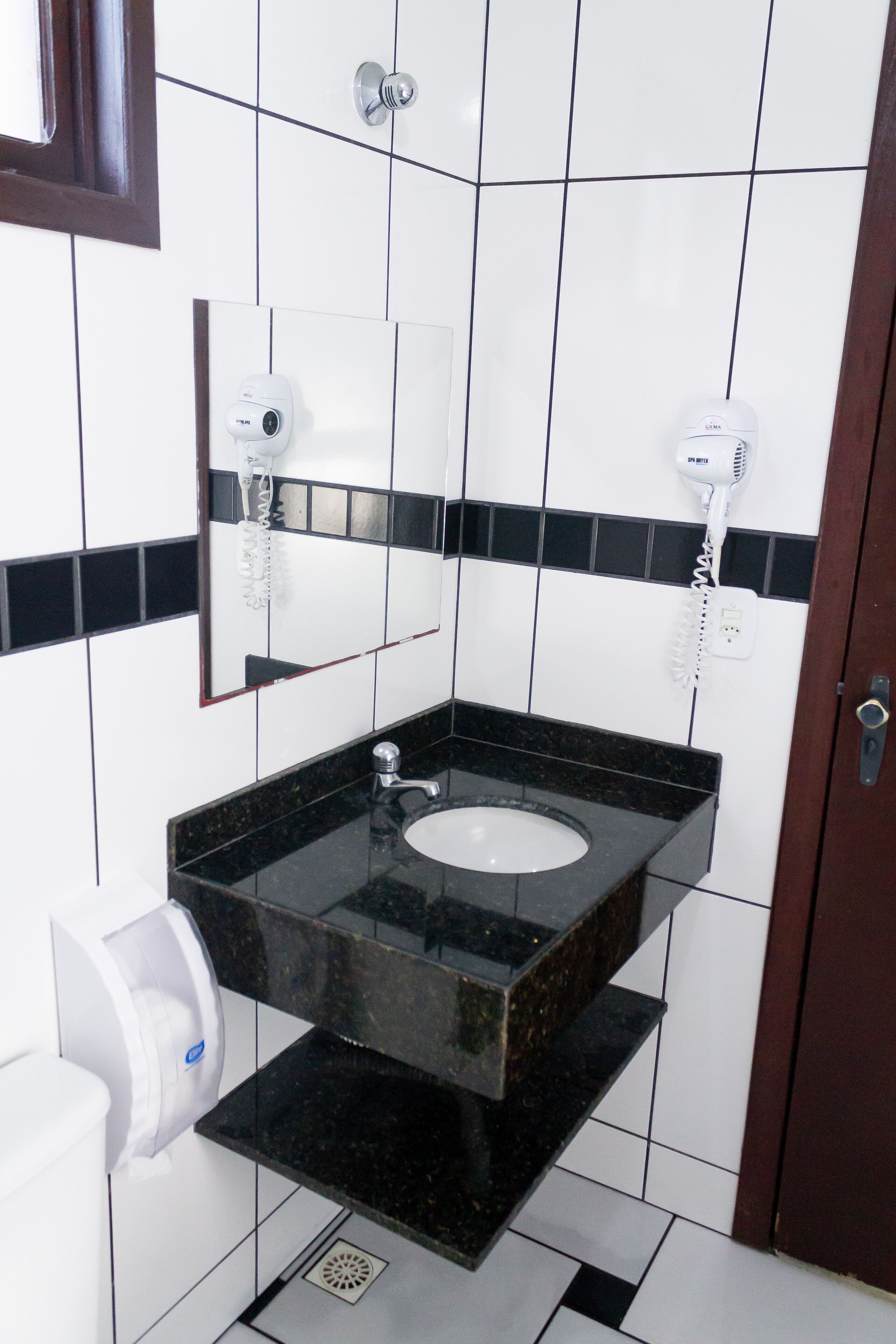 triple room | bathroom | hair dryer, towels