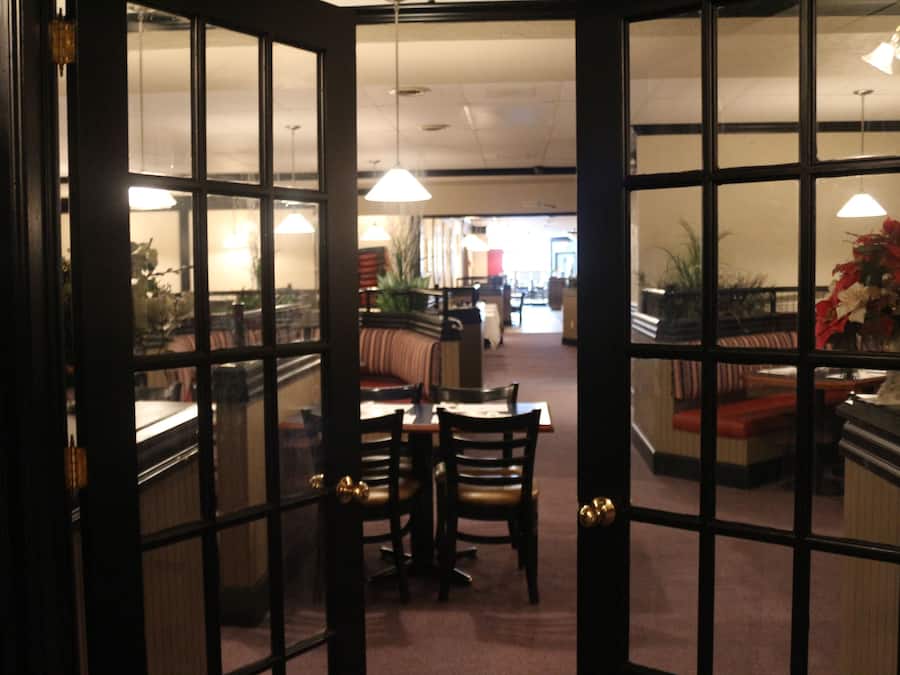 Lunch and dinner served, Indian cuisine