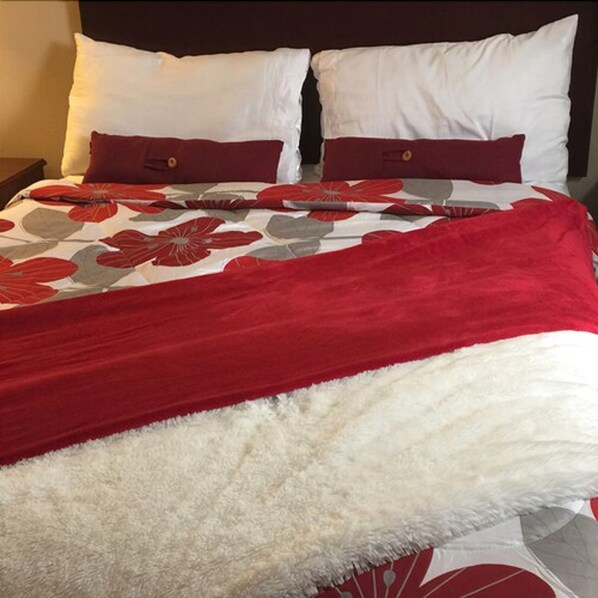 Standard Room, 1 Queen Bed