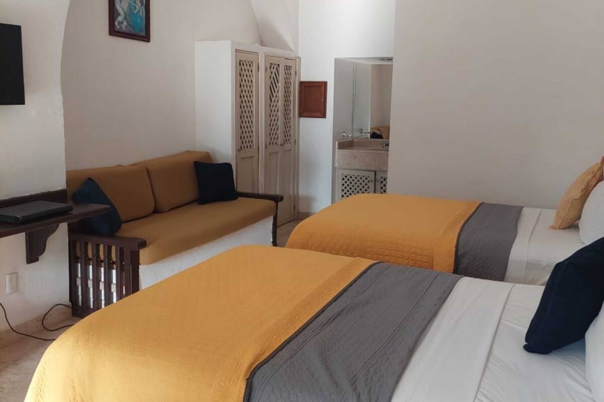 In-room safe, free WiFi, bed sheets