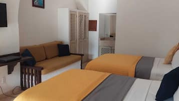 Standard Quadruple Room | In-room safe, free WiFi, bed sheets