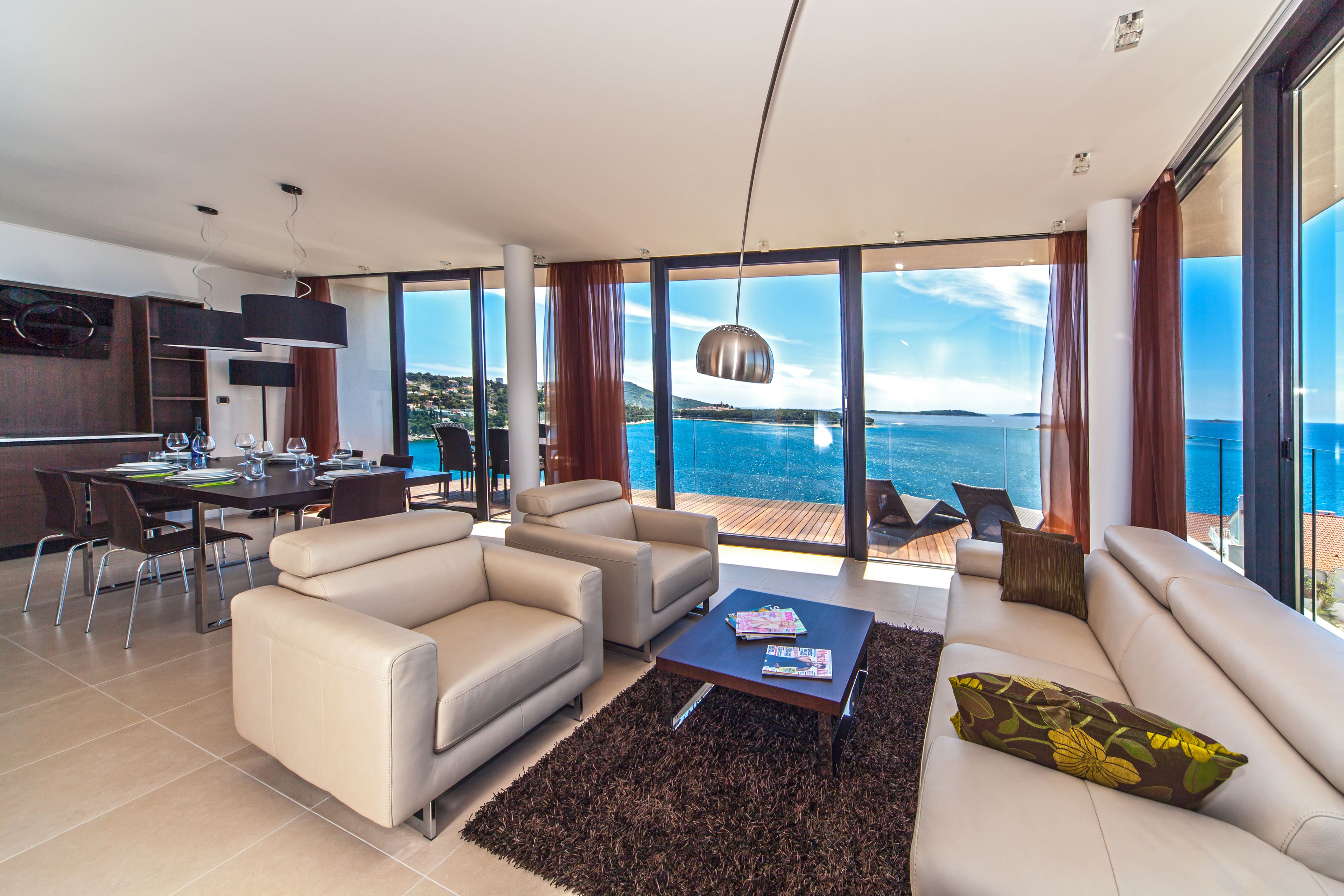 Luxury Penthouse, 2 Bedrooms, Terrace, Sea View | Living room | LCD TV