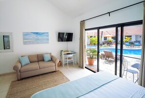 Pillowtop-Betten, Minibar, Zimmersafe, individuell dekoriert