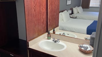 Standard Room | Bathroom sink