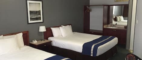 Standard Room | Desk, blackout curtains, free WiFi, bed sheets