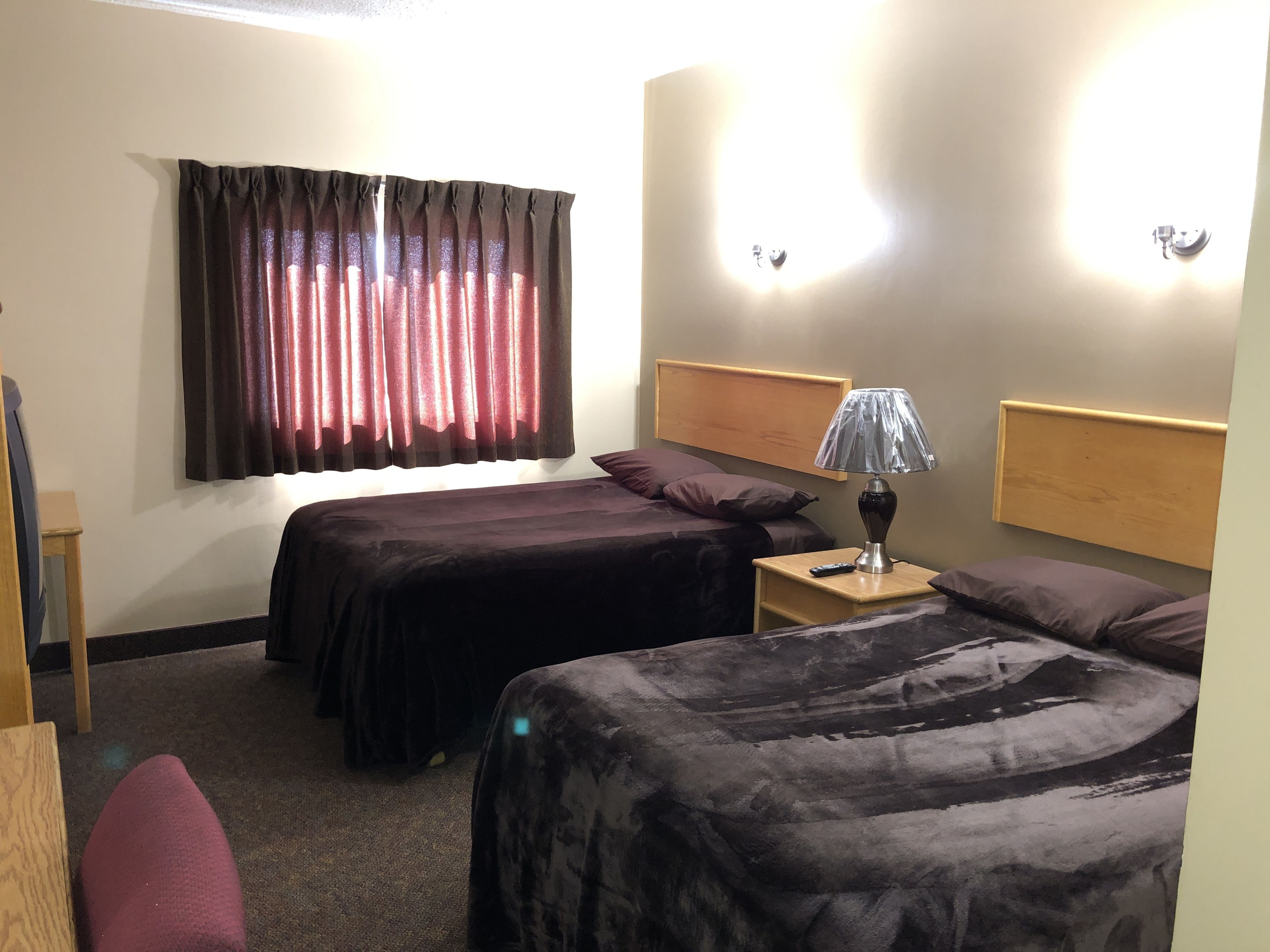 Klassieke kamer, 1 tweepersoonsbed, roken | Een bureau, een strijkplank/strijkijzer, gratis wifi, beddengoed