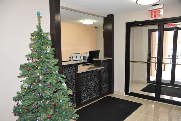 Check-in/check-out kiosk