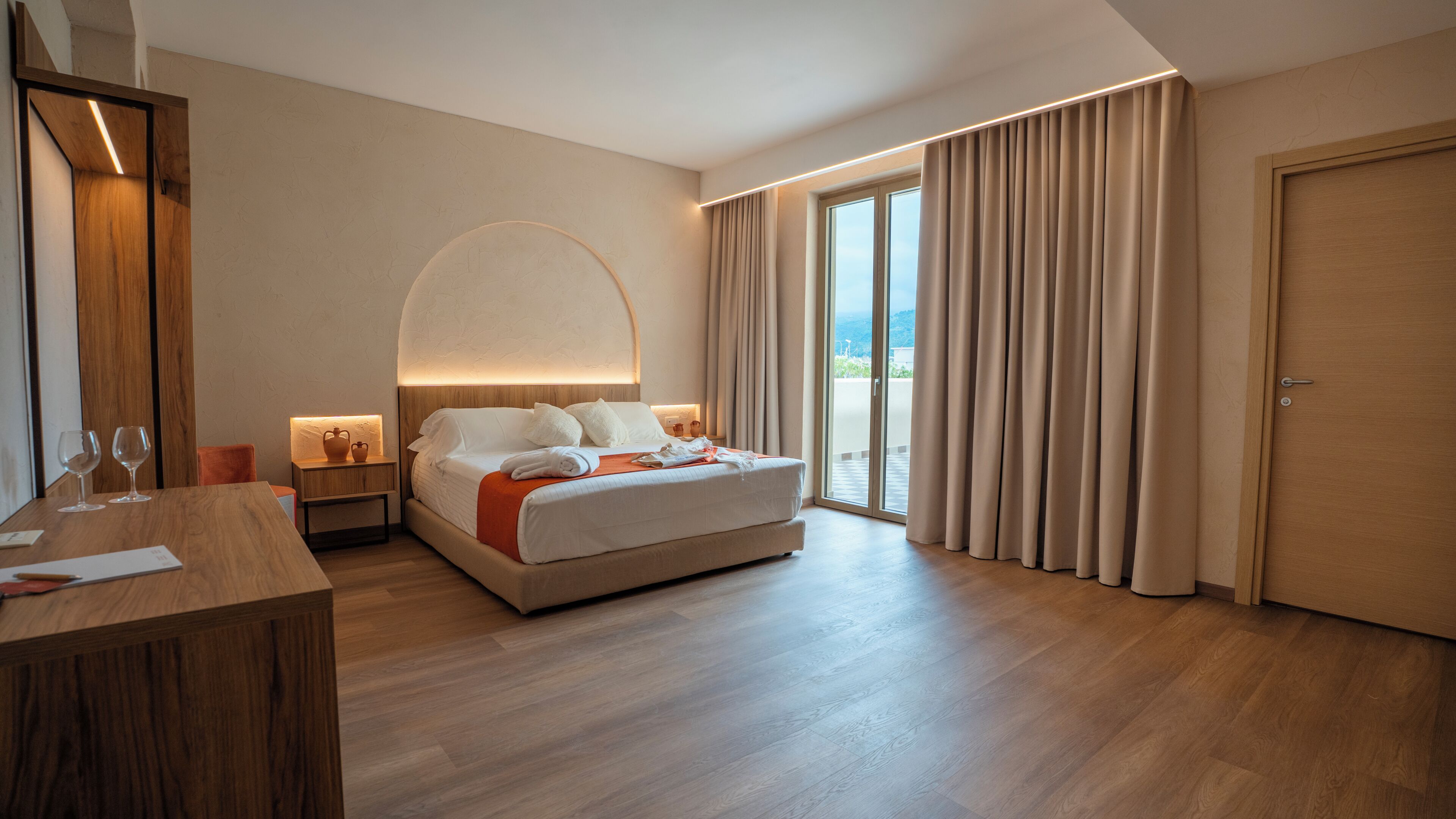 Family Quadruple Room, Partial Sea View, Beachside | Premium bedding, minibar, in-room safe, desk