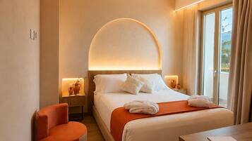 Doppia Comfort, vista mare | Biancheria da letto di alta qualità, minibar, una cassaforte in camera