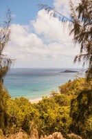 Beach nearby, sun loungers, beach towels