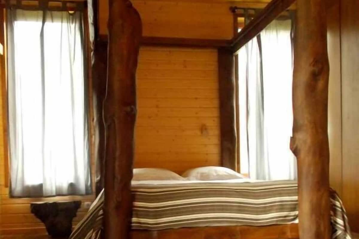 Apartment, 1 Bedroom | 1 bedroom, down comforters, cribs (free), rollaway beds (surcharge)