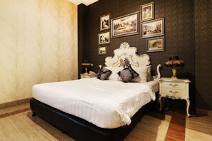 Suite - The Victoria Luxurious Guesthouse (Bandung)
