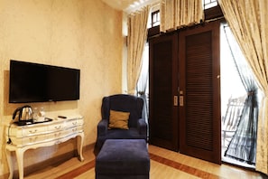 View from room - The Victoria Luxurious Guesthouse (Bandung)