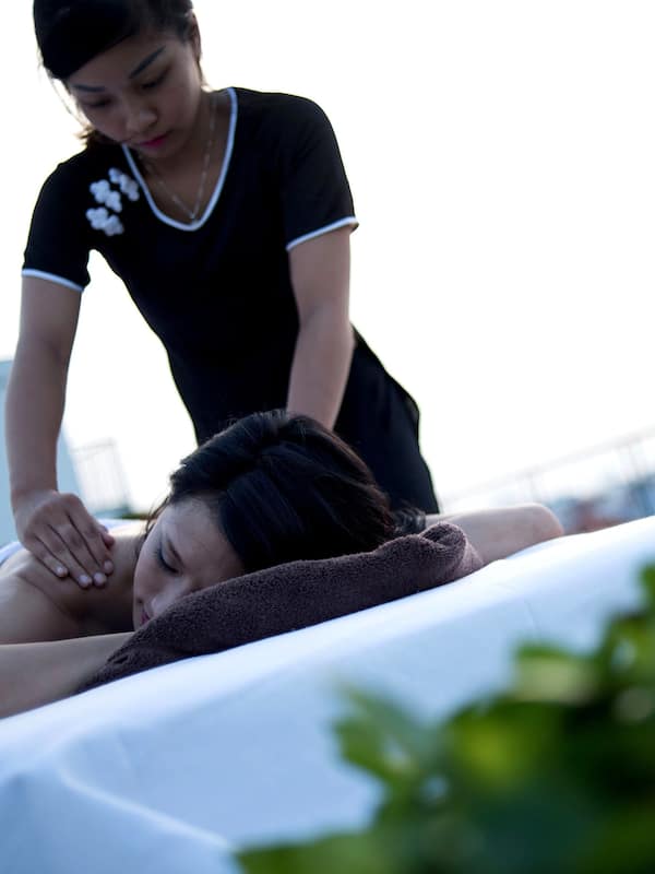 Tratamentos corporais, massagens suecas, massagens tailandesas