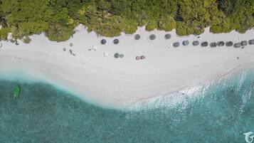 Private beach, white sand, sun-loungers, beach umbrellas