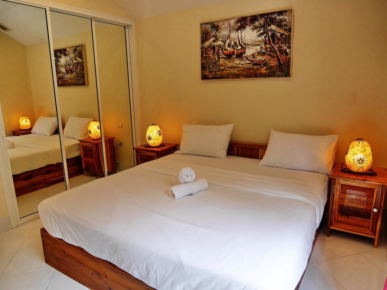 family suite | interior detail