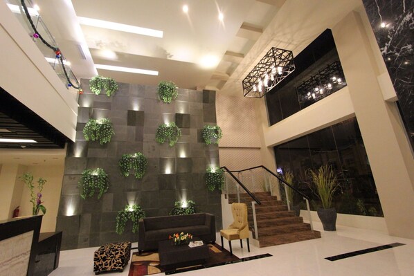 Lobby - The Sun Hotel Madiun (Madiun)