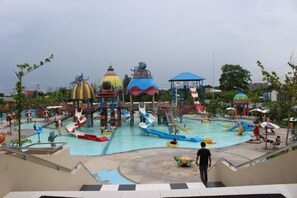 Pool - The Sun Hotel Madiun (Madiun)