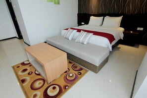 Minibar, két bảo mật tại phòng, bàn, giường gấp/giường phụ (phụ phí) 
