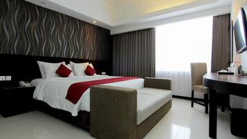 Minibar, in-room safe, desk, rollaway beds