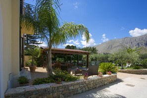 Exterior detail - Trigrana Vacanze Hotel (San Vito Lo Capo)