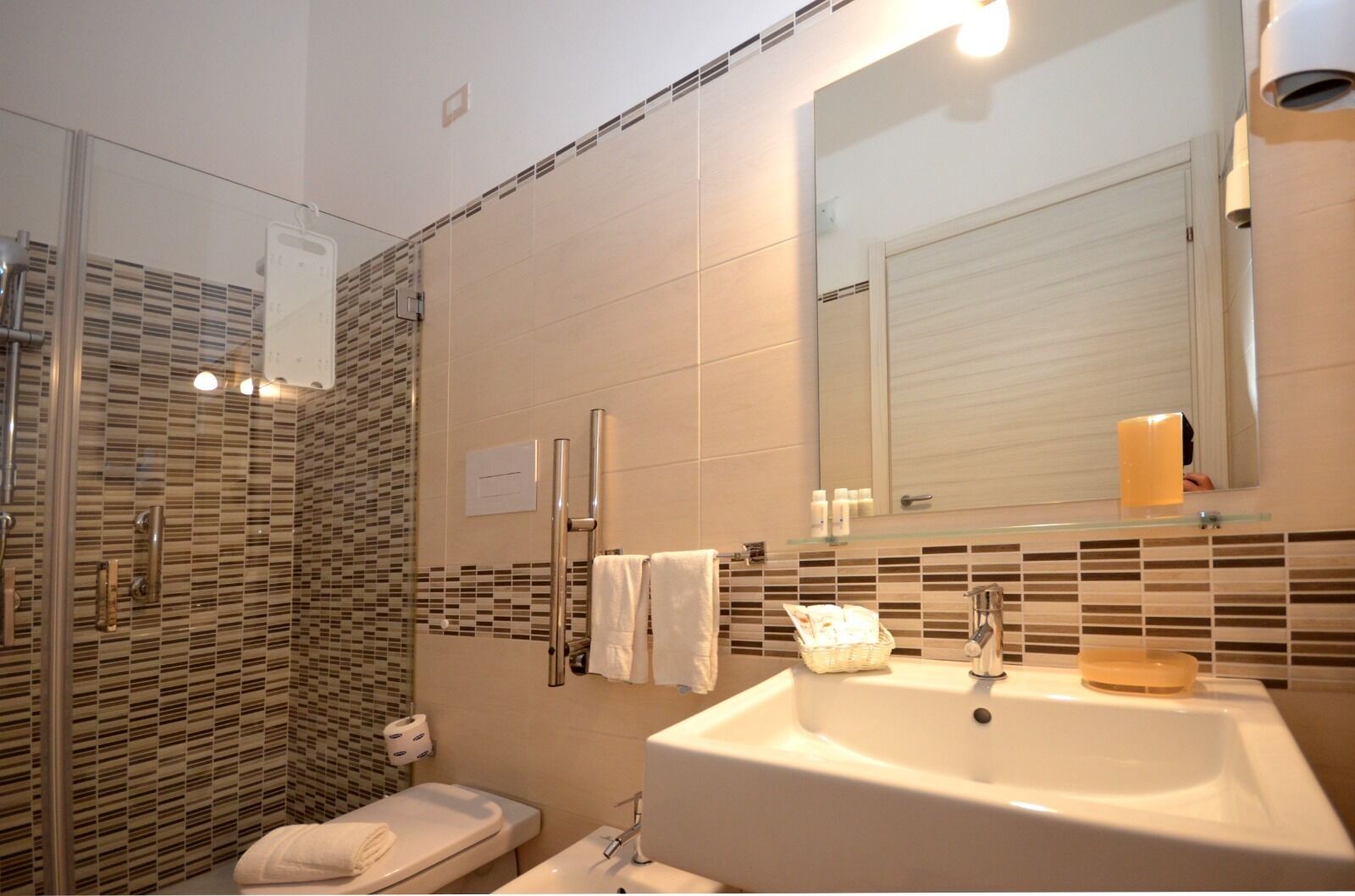 traditional double room, annex building | bathroom | shower, free toiletries, hair dryer, towels