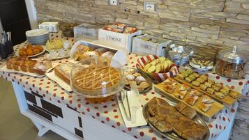 Free continental breakfast